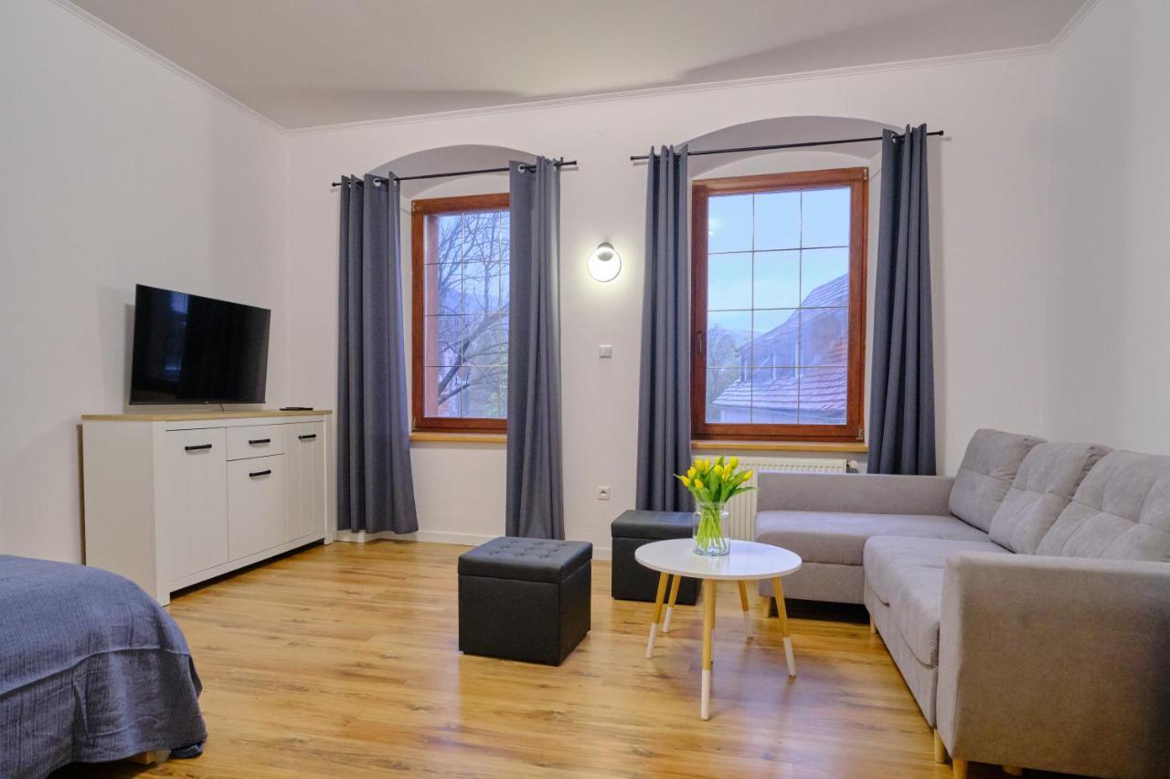 Urania Apartamenty Kowary Ruang foto