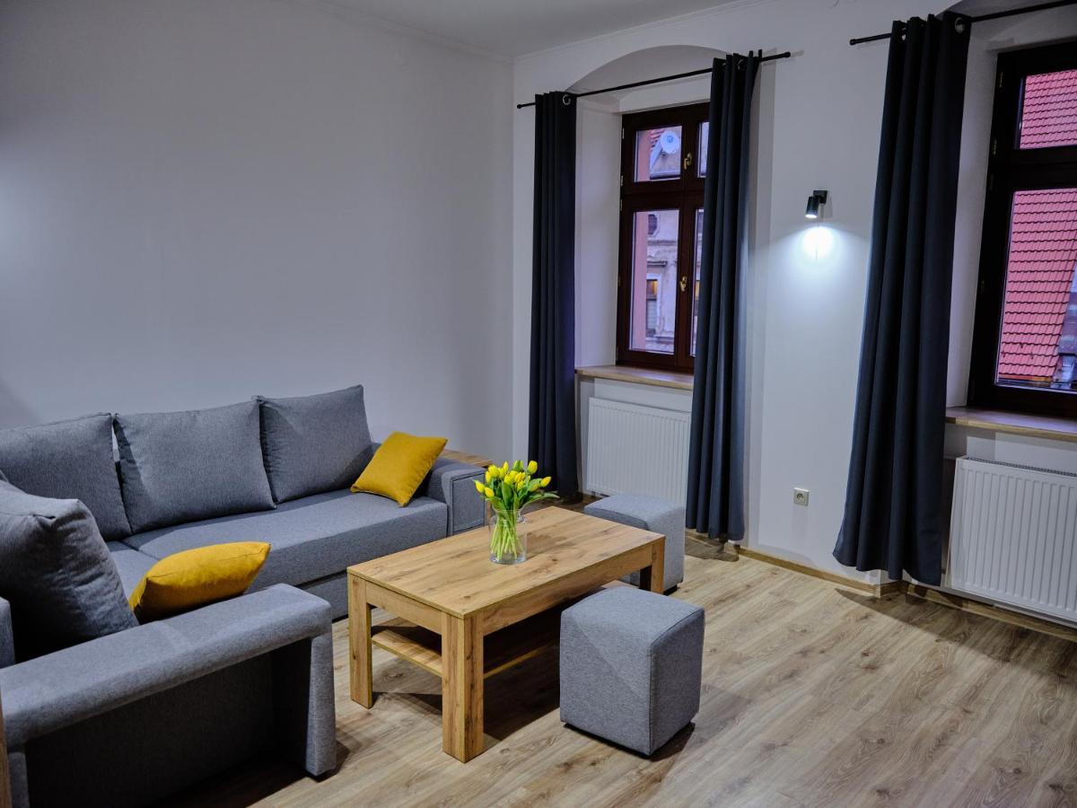 Urania Apartamenty Kowary Ruang foto