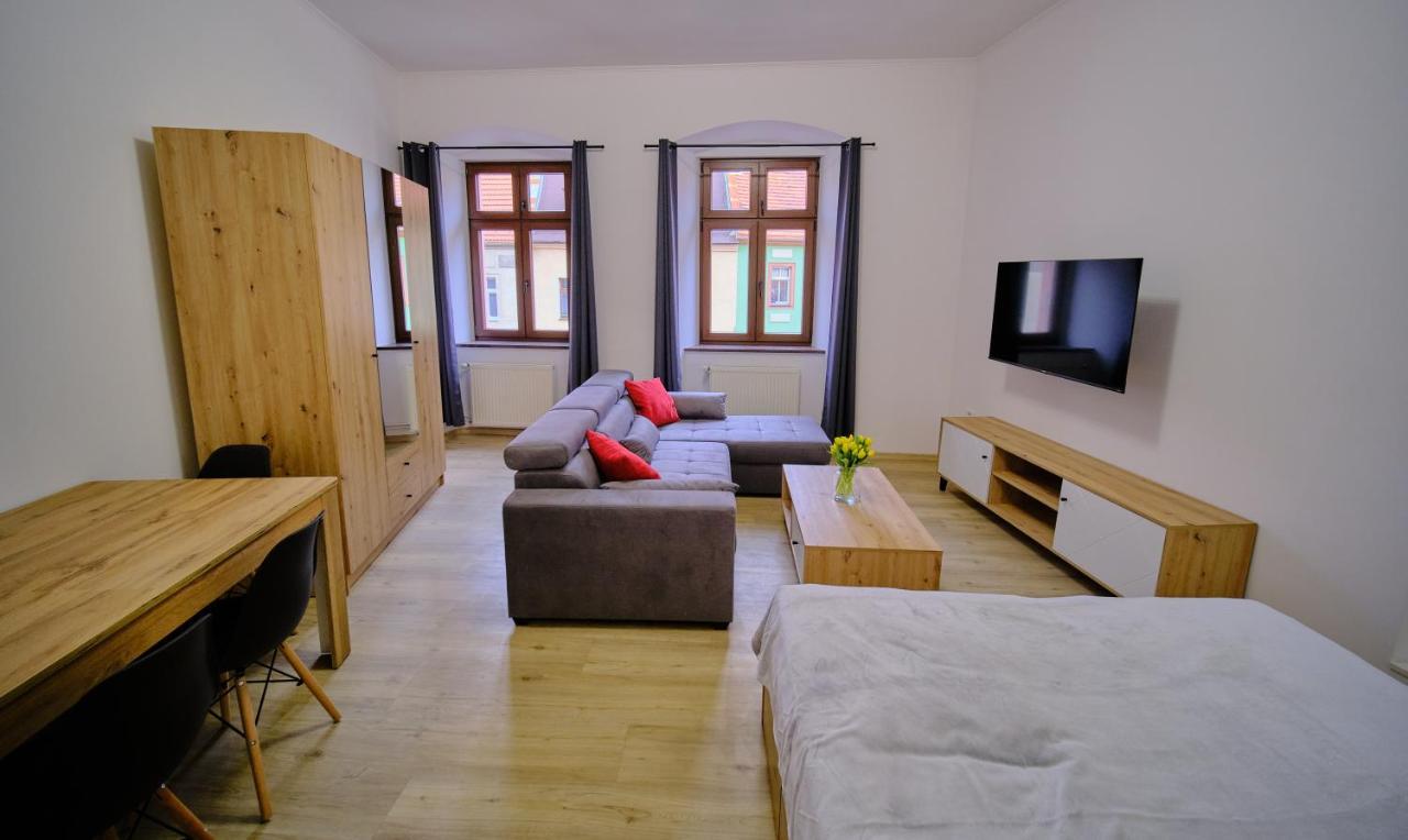 Urania Apartamenty Kowary Ruang foto